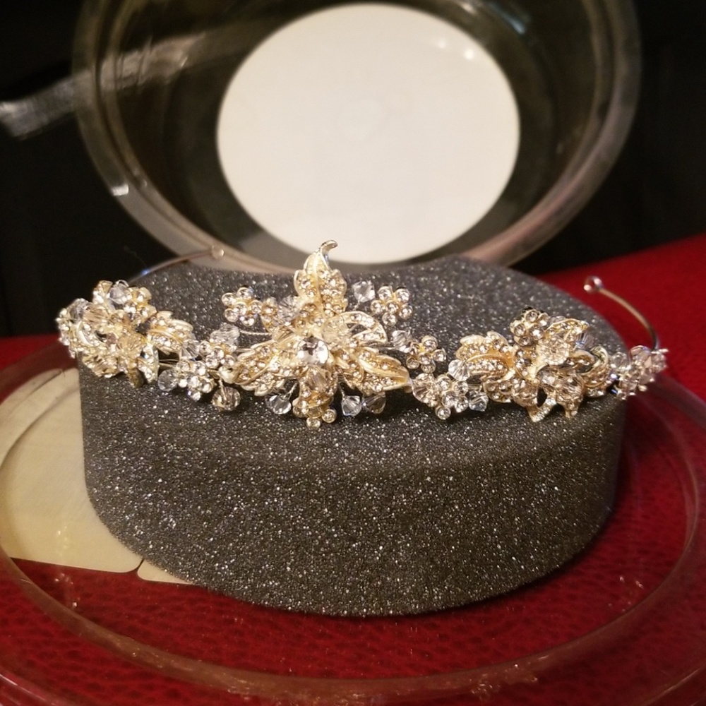 DAVID'S BRIDAL Tiara
